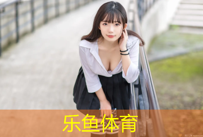 狗撞网球网下跪