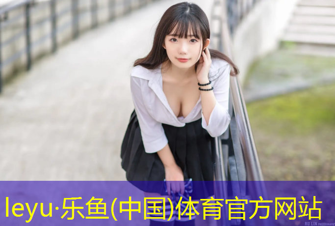 体操服泳装带胸垫还是胸罩